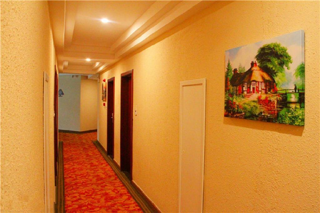 Greentree Inn Sanya He Ping Street Hotel Экстерьер фото