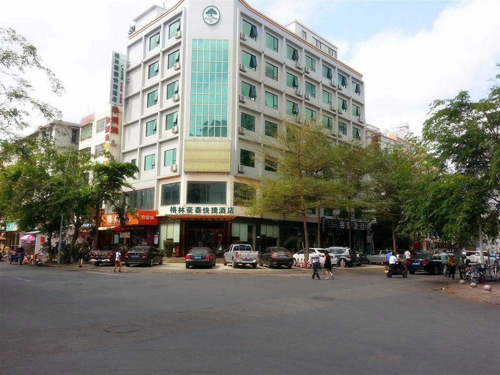 Greentree Inn Sanya He Ping Street Hotel Экстерьер фото